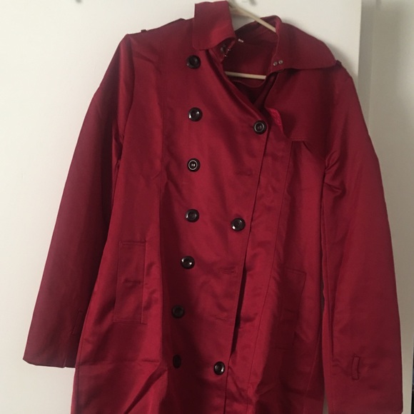 Burgundy Trench Coat with Removable Belts - Picture 4 of 6
